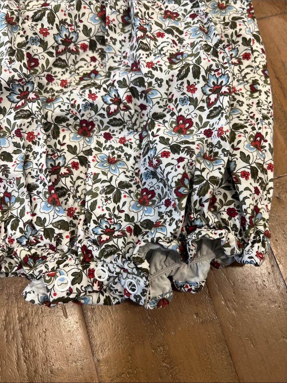 Smockingbird fall floral long sleeve ruffled bubble romper 9 months - Picture 2 of 7